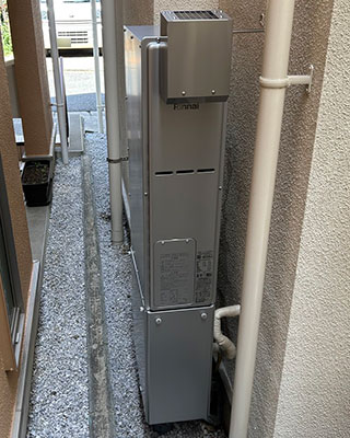 2023年5月5日、東京都品川区にお住まいI様宅のガス給湯器、東京ガス「IT4203LRSAW3QU(RUFH-VS2400AW)」をリンナイ「RUFH-SE2408AW2-3」にお取替させていただきました。