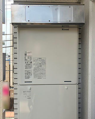 2023年5月6日、横浜市神奈川区にお住まいO様宅のガス給湯器、リンナイ「RUF-V2005SAA」をリンナイ「RUF-A2005SAW(B)」にお取替させていただきました。