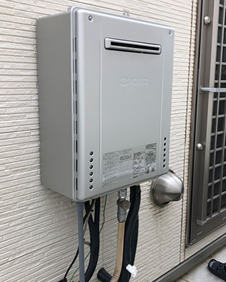 2023年5月25日、東京都西東京市にお住まいK様宅のガス給湯器、ノーリツ「GT-C2042SAWX」をノーリツ「GT-C2462AWX-2 BL」にお取替させていただきました。