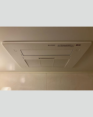 2023年6月26日、東京都八王子市にお住まいE様宅の浴室暖房乾燥機、東京ガス「ABD-3299ACSK-J3」をリンナイ「RBH-C4101K3P(A)」にお取替させていただきました。