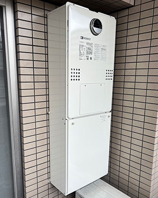 2023年7月27日、東京都品川区にお住まいM様宅のガス給湯器、東京ガス「AT-4299ARSAW3Q」をノーリツ「GTH-C2460AW3H-1 BL」にお取替させていただきました。