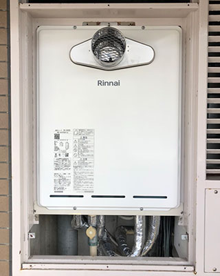 2023年9月9日、東京都江戸川区にお住まいT様宅のガス給湯器、ガスター「OURB-1650SAQ-T」をリンナイ「RUF-A1615SAT(C)」にお取替させていただきました。