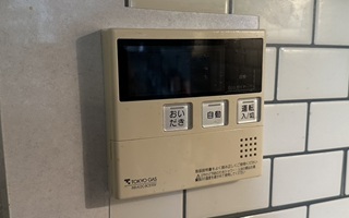 台所リモコン施工前