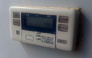浴室リモコン施工前