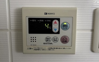 台所リモコン施工前