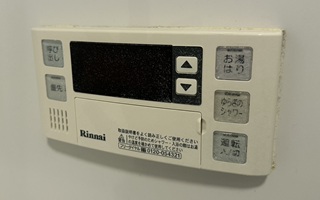 浴室リモコン施工前