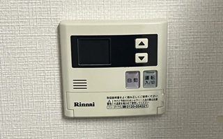 台所リモコン施工前