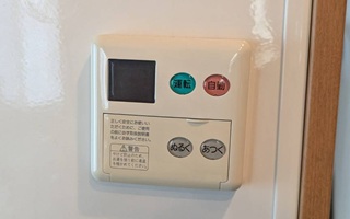 台所リモコン施工前